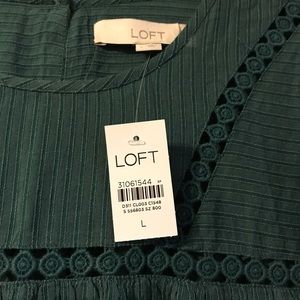 Loft shirt green textured details L
